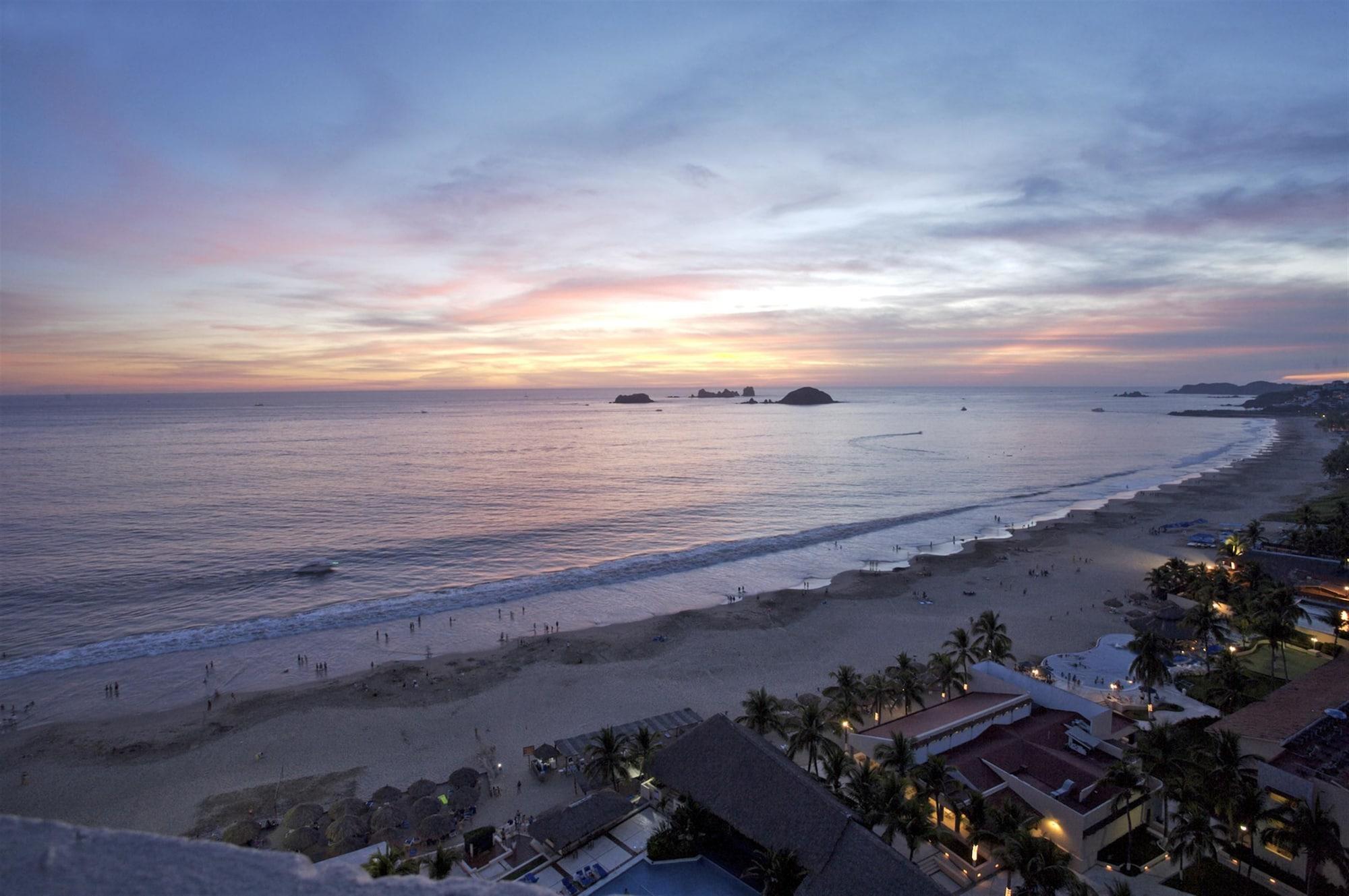 Park Royal Beach Ixtapa Ixtapa  Exterior photo