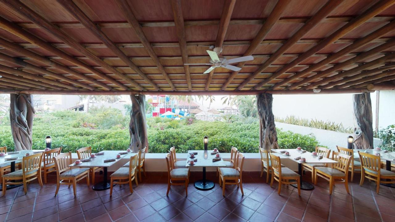 Park Royal Beach Ixtapa Ixtapa  Exterior photo
