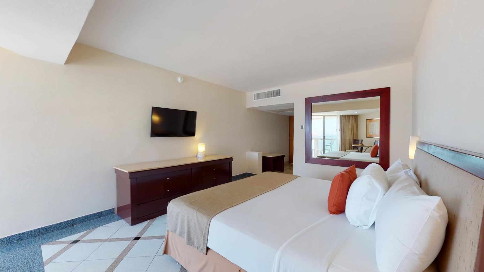 Park Royal Beach Ixtapa Ixtapa  Exterior photo